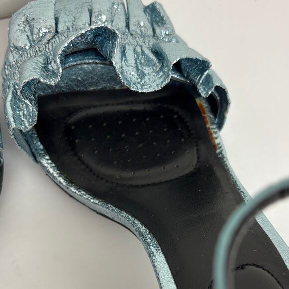 Kenneth Cole Reaction Rise Ruffle Blue Metallic Heel Sandals 8.5 M Evening Event - Picture 6 of 10